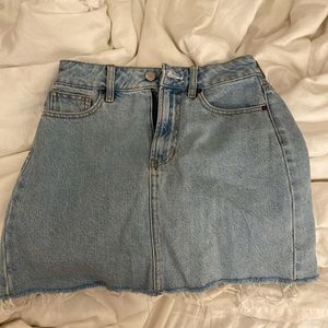 light-washed denim skirt from pacsun!!